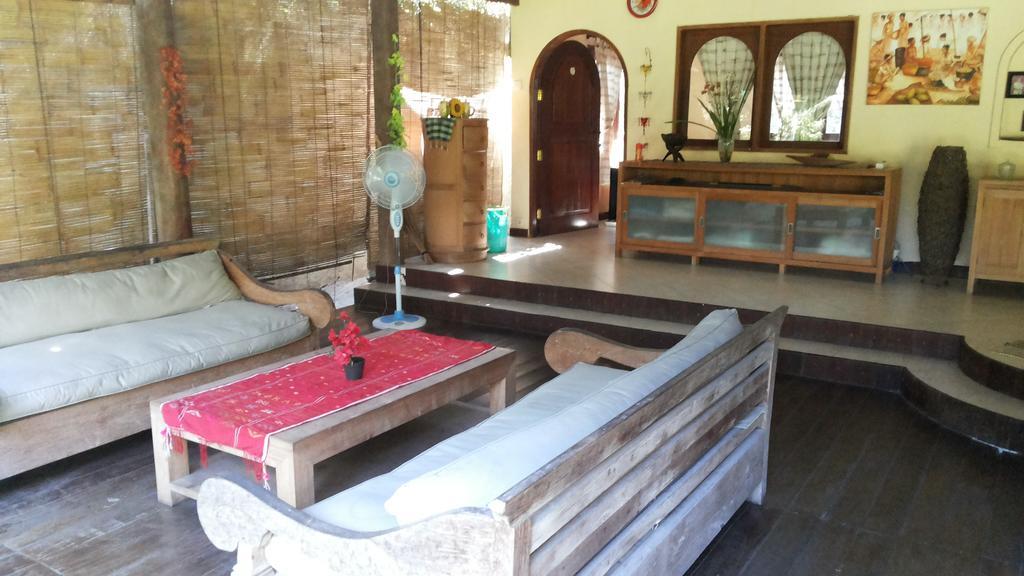 קוטה לומבוק Ayu Beach Inn מראה חיצוני תמונה
