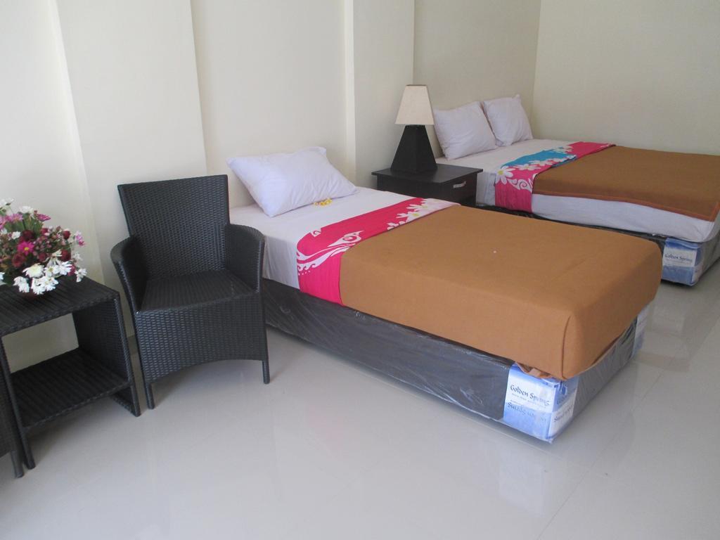 קוטה לומבוק Ayu Beach Inn מראה חיצוני תמונה